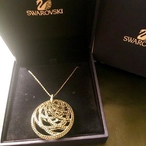 2 sided SWAROVSKI necklace /pendant set